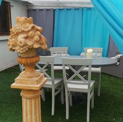 Bed & Breakfast Atrium Augusta Fréjus